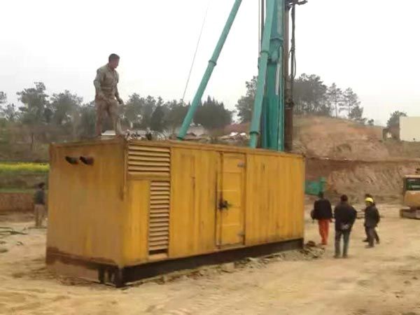 花都如何判断水冷式机油散热器密封件是否需要更换？